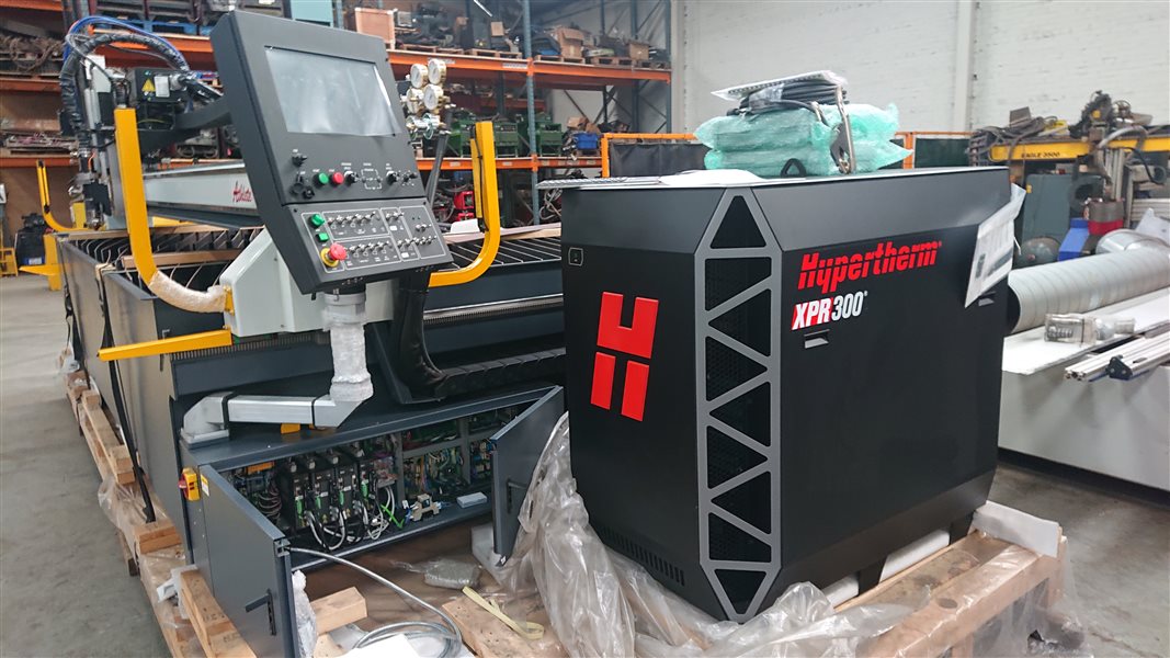 ProArc Dual Fuel CNC Cutting Table with Hypertherm XPR300